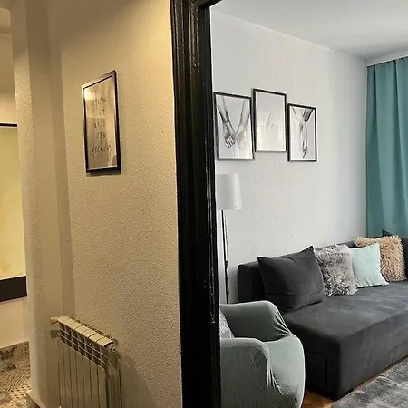 Apartment Groundfloor Rahmaninov Bucharest